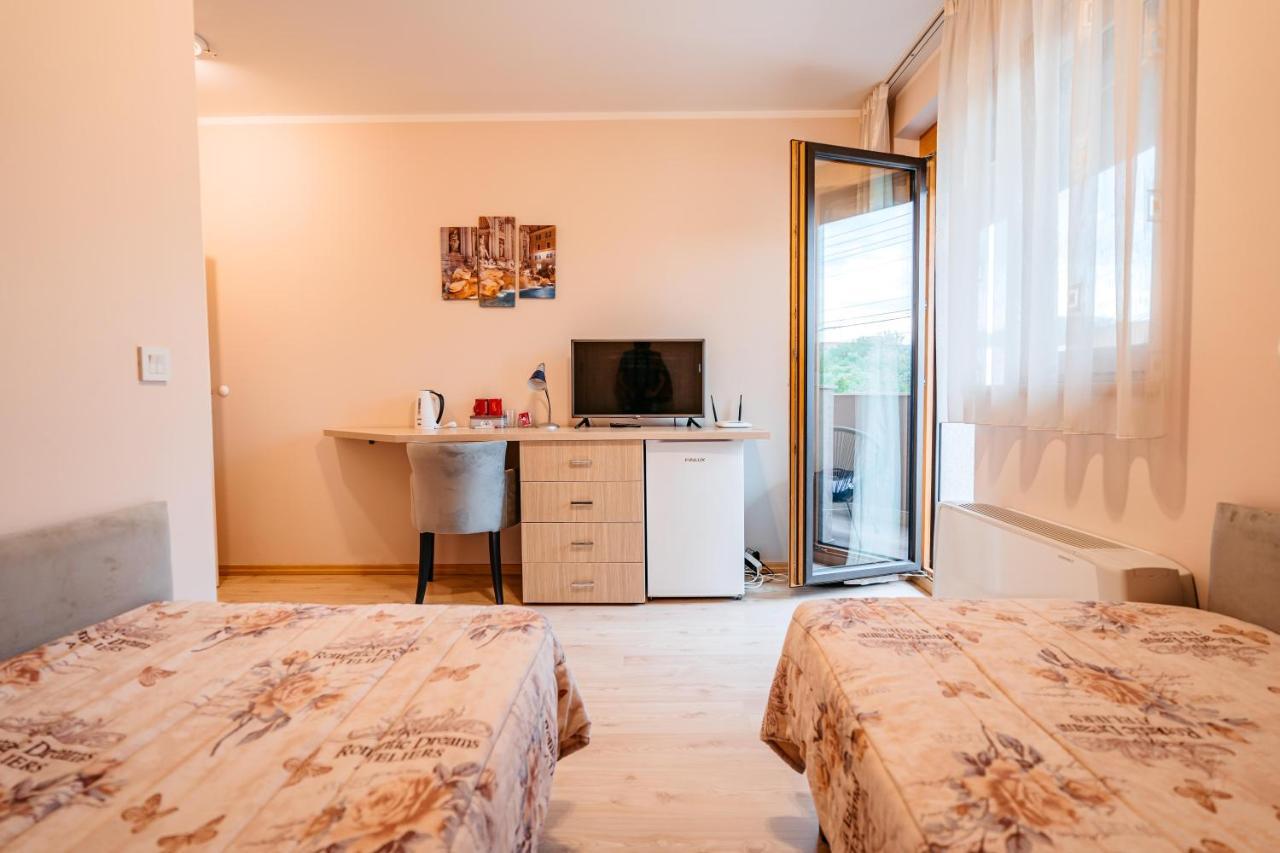 Lotos Depandans Hotell Ni Eksteriør bilde